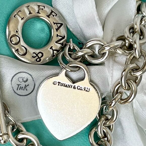 Vintage Tiffany Heart Tag Toggle Bracelet in Silver - 8” - Picture 11 of 14